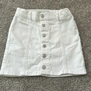 NWOT Girls 7/8 white Abercrombie Jean skirt